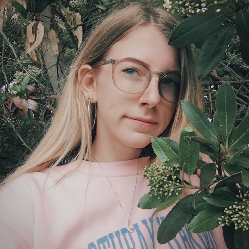 Meet your Posher, Abby